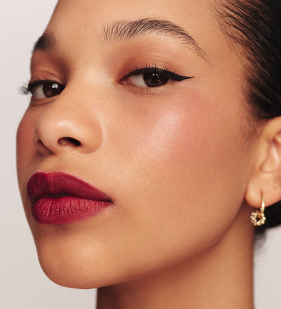 It's All About The Wing Liquid Waterproof Eyeliner - Mon île Bébé
